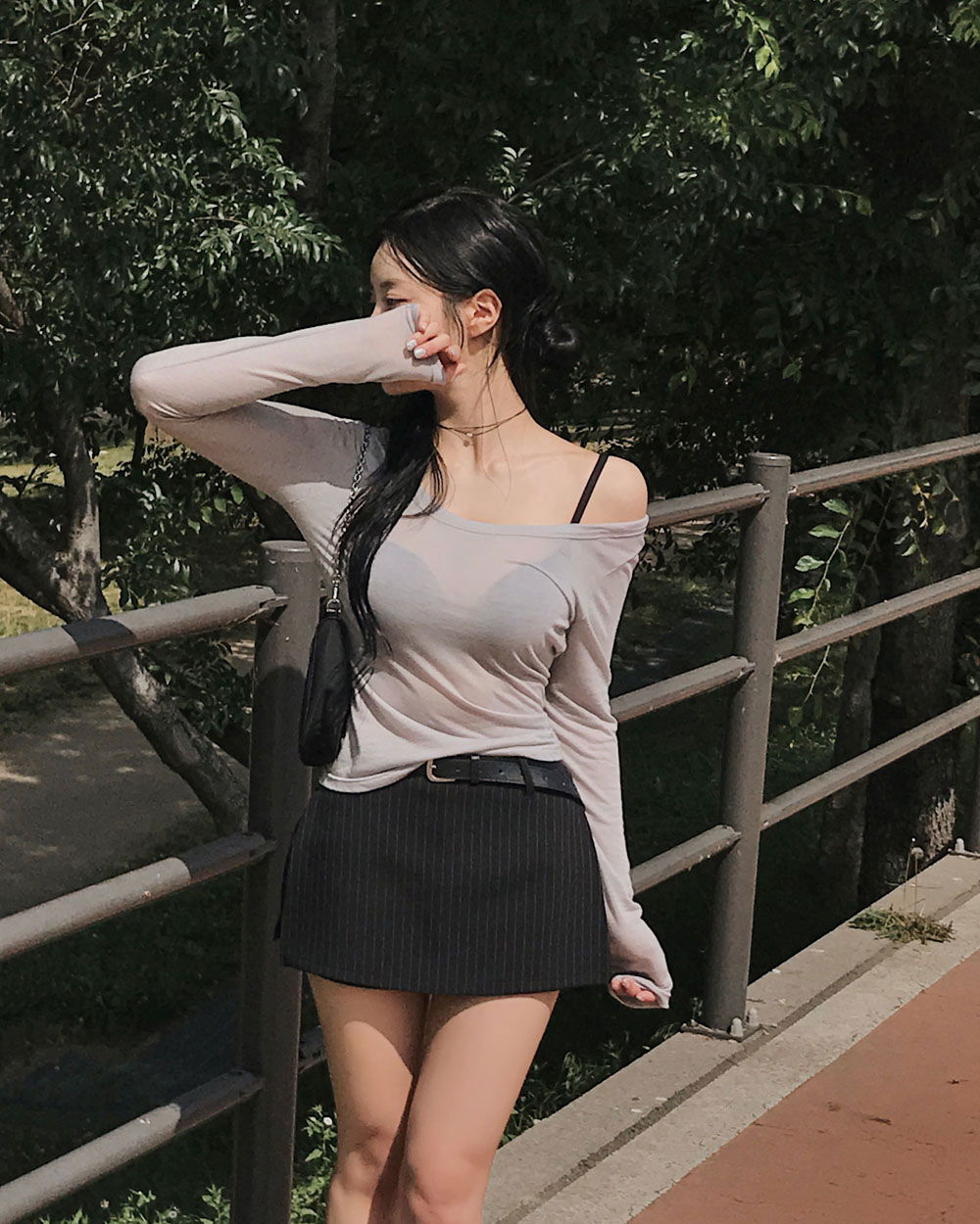 반바지 모델 착용 이미지-S1L101