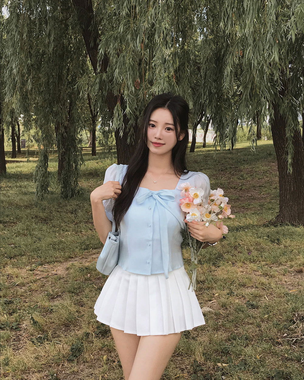 반팔 티셔츠 모델 착용 이미지-S1L35