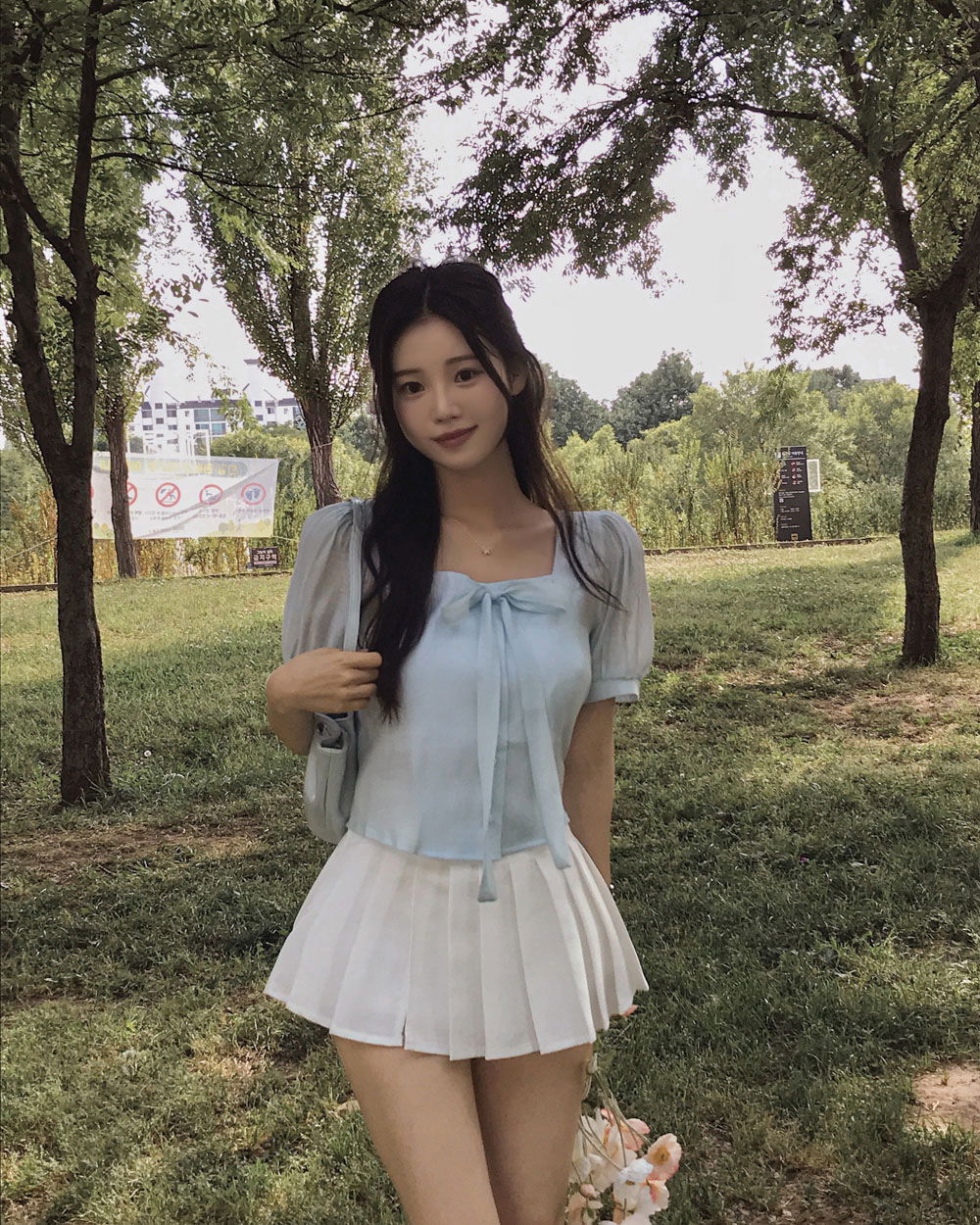 반팔 티셔츠 모델 착용 이미지-S1L23