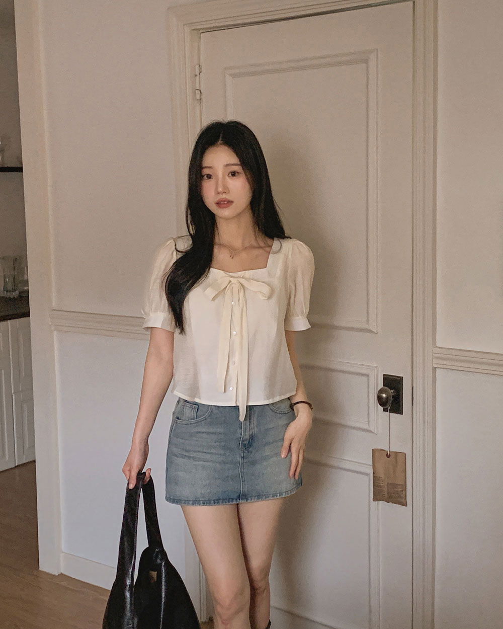 반팔 티셔츠 모델 착용 이미지-S1L46