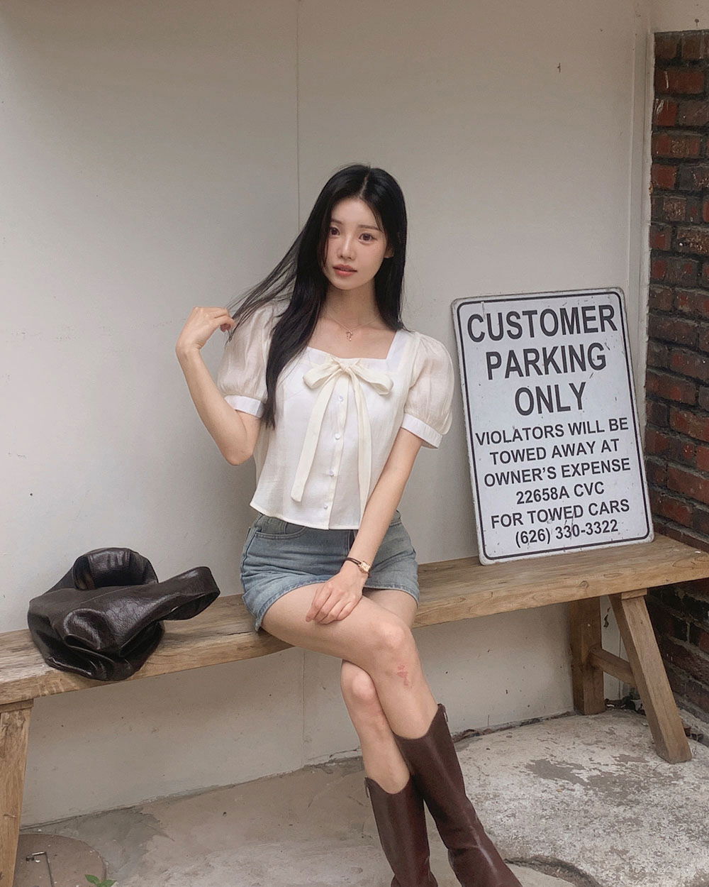 반팔 티셔츠 모델 착용 이미지-S1L42