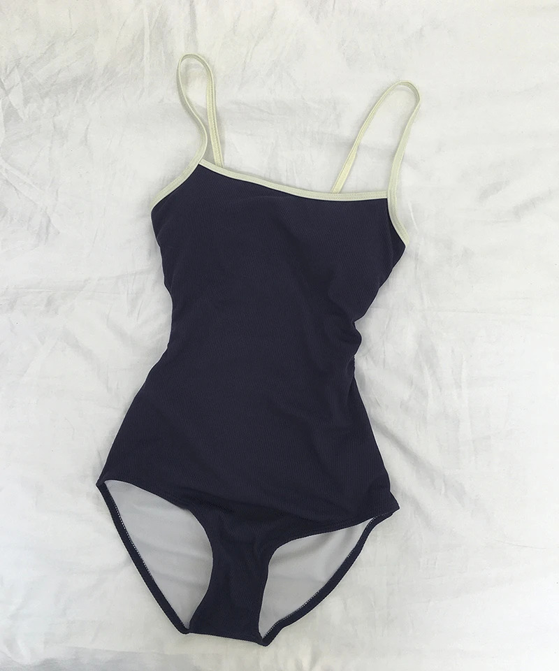 one-piece-swimsuit