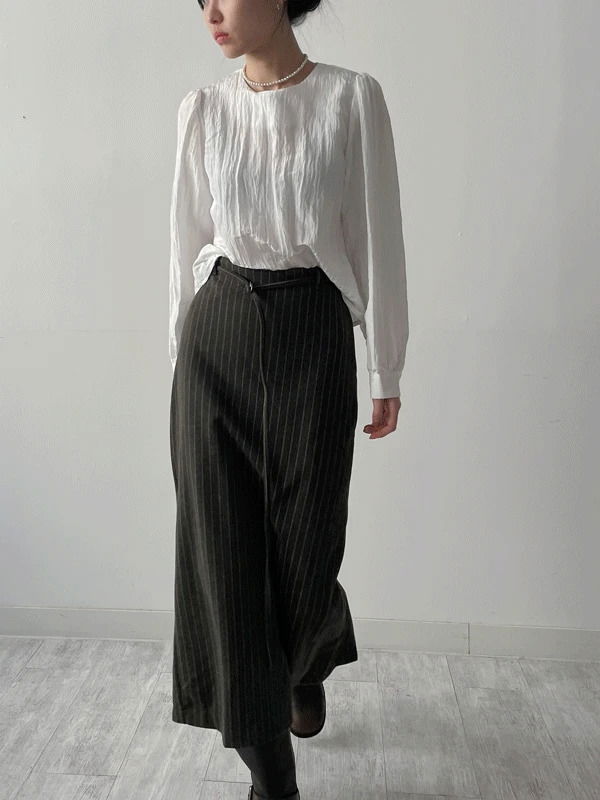 Wrinkle round blouse