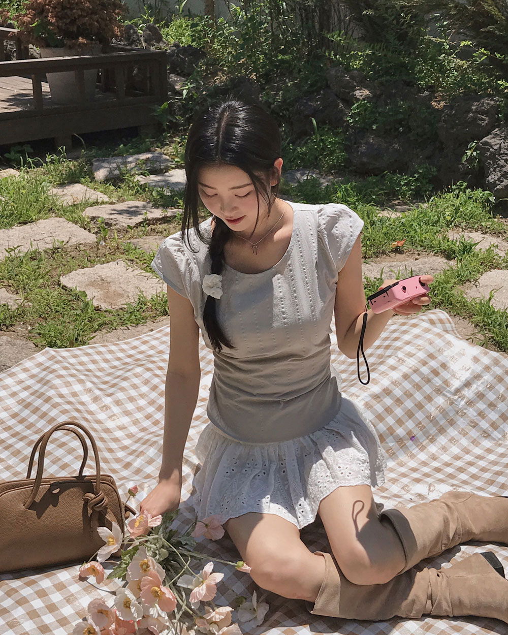 민소매 모델 착용 이미지-S1L55