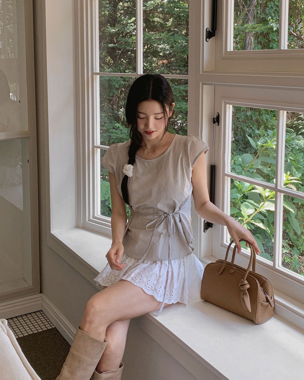 민소매 모델 착용 이미지-S1L68