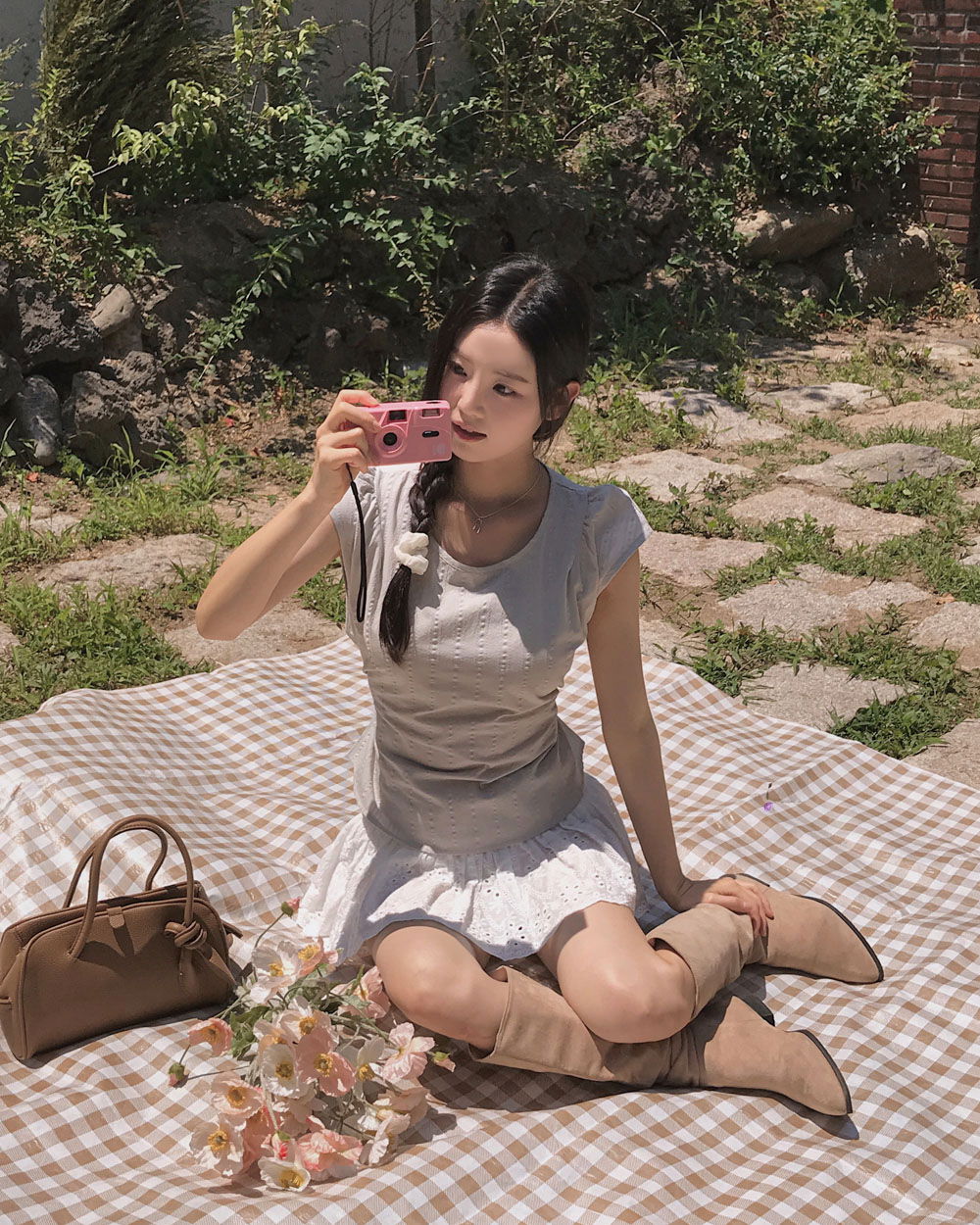 민소매 모델 착용 이미지-S1L63