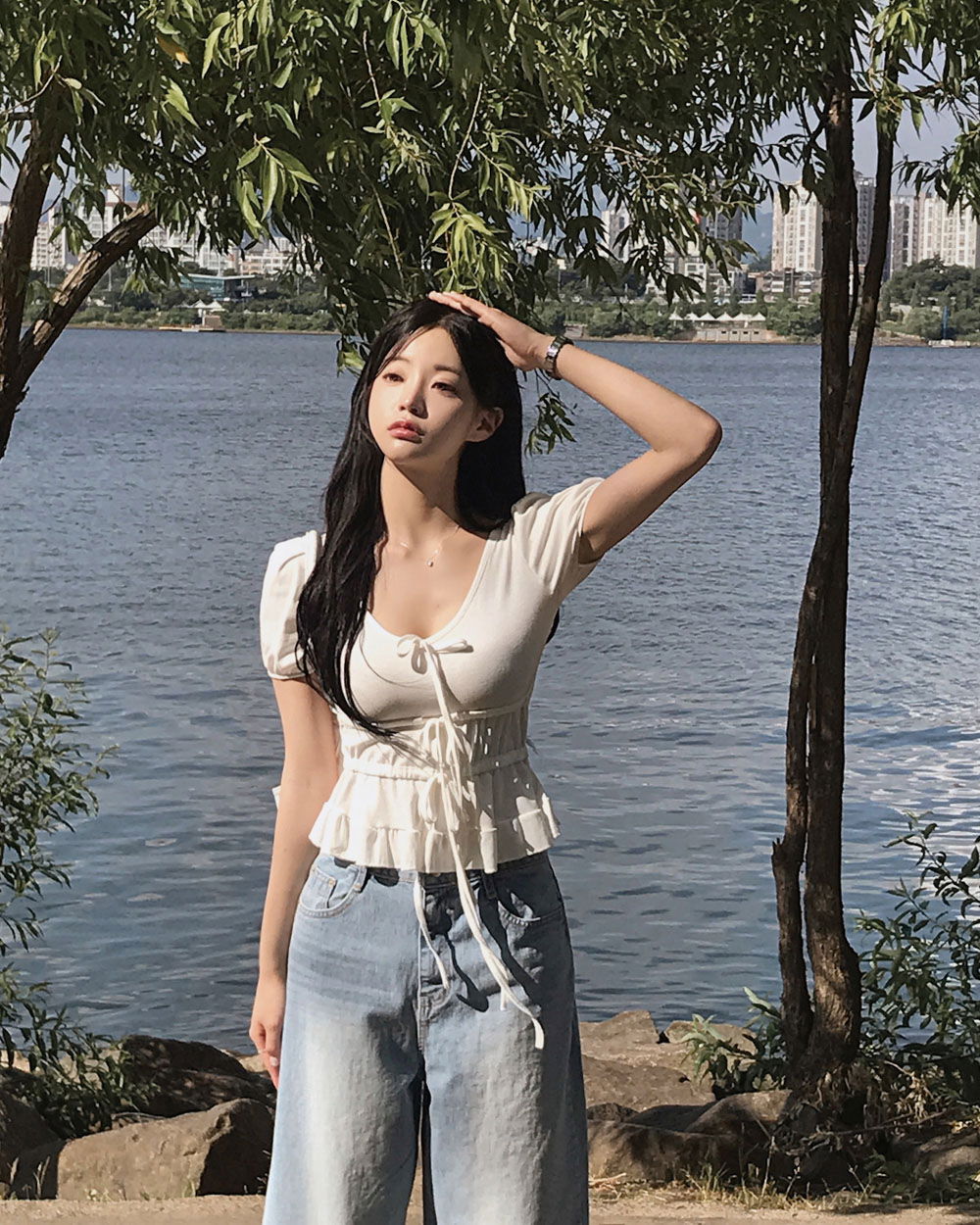 반팔 티셔츠 모델 착용 이미지-S1L39