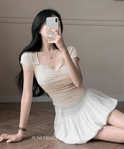 소이 펀칭 하트넥 반팔 티셔츠