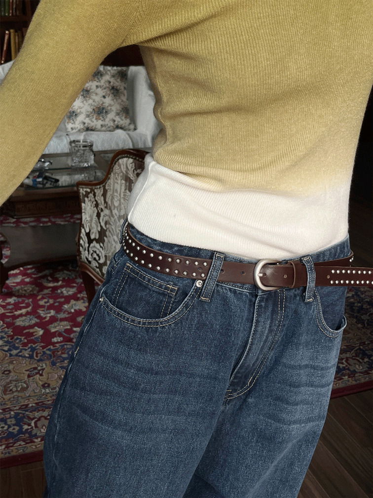 Cow leather studded belt
