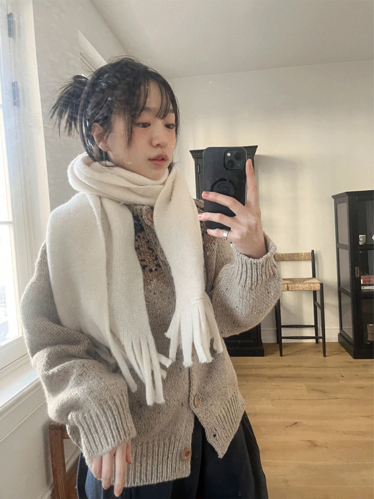 Fringe cozy muffler