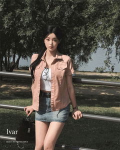 Ivar shirt collar neck silver snap button out pocket cut line hem roll tight Spandex short sleeve shirt