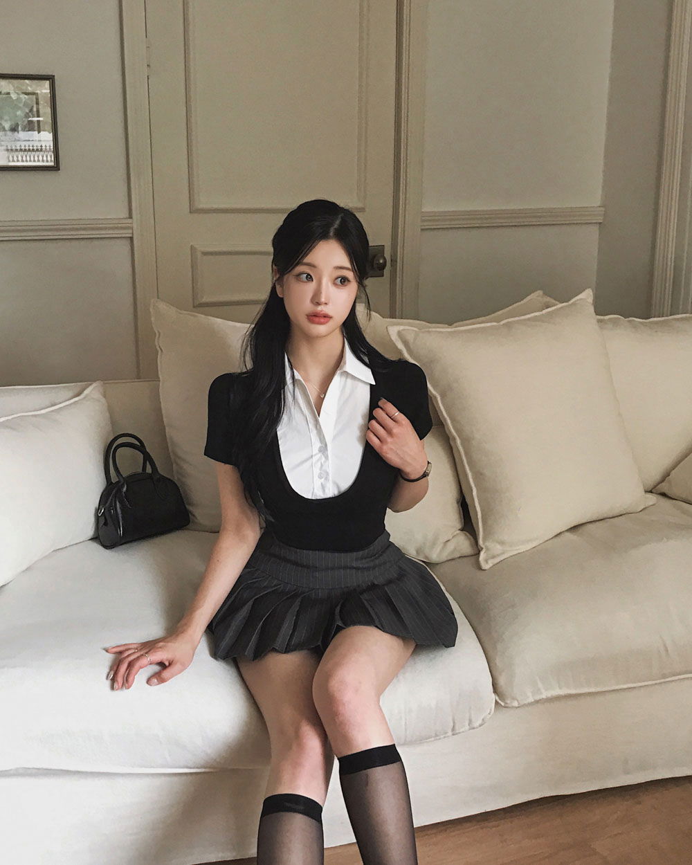 반팔 티셔츠 모델 착용 이미지-S1L41