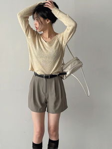 寬鬆V領羊毛針織上衣