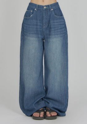 Double Back Pocket Stripe Denim DE022