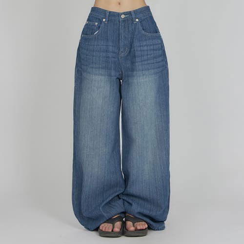 Double Back Pocket Stripe Denim DE022