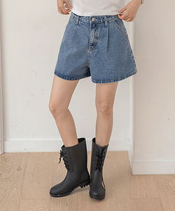 Soraine Back Line Pintuck Denim Shorts
