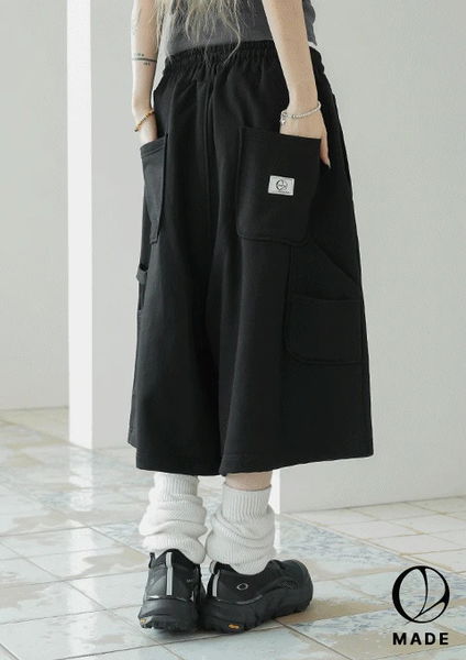 ワイドパンツ