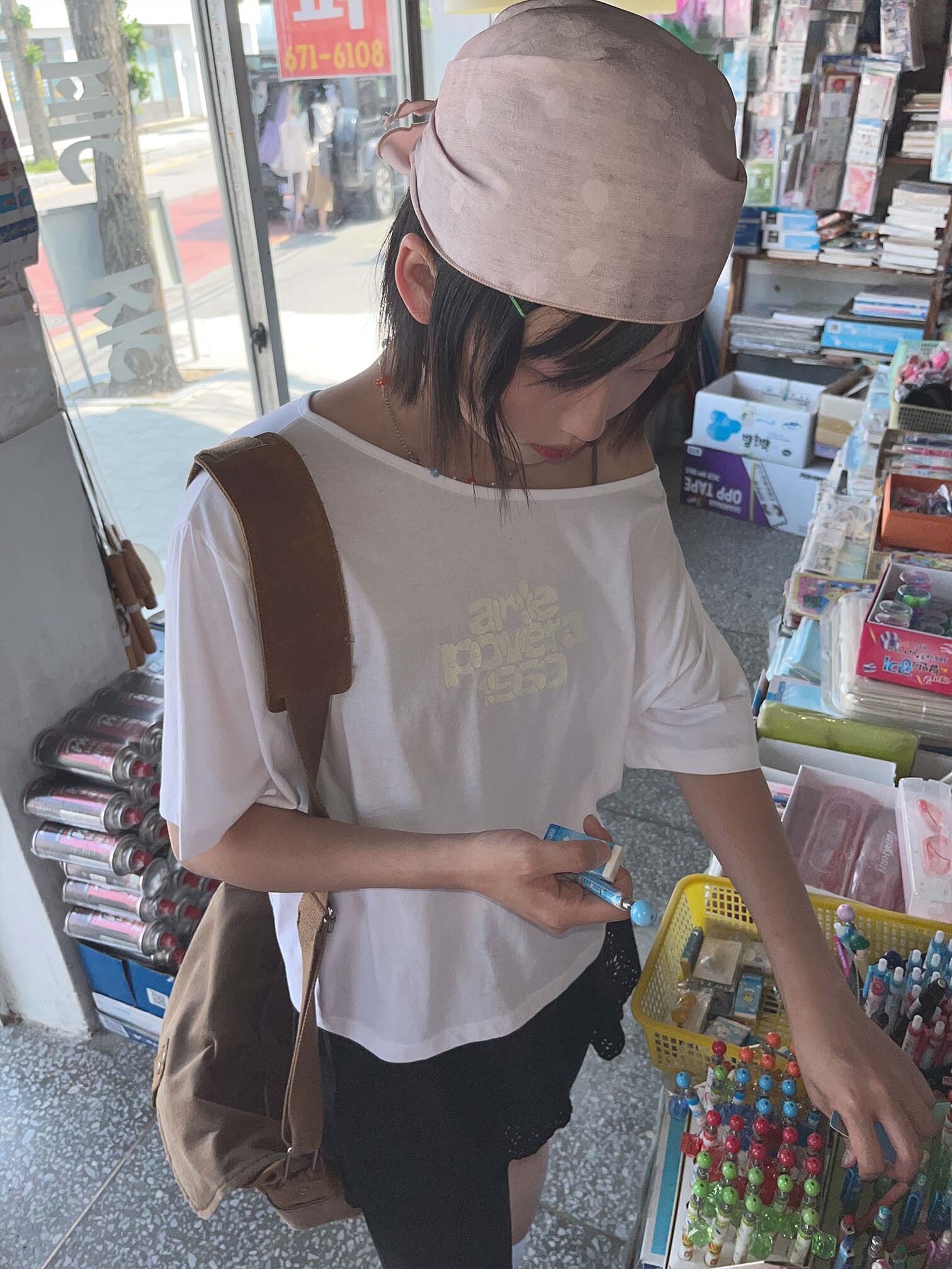 短袖上衣