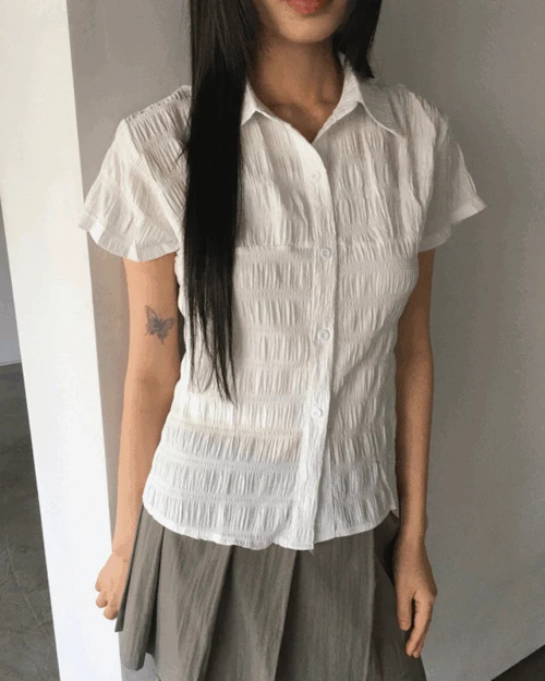 短袖上衣