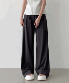 wide-leg-pants