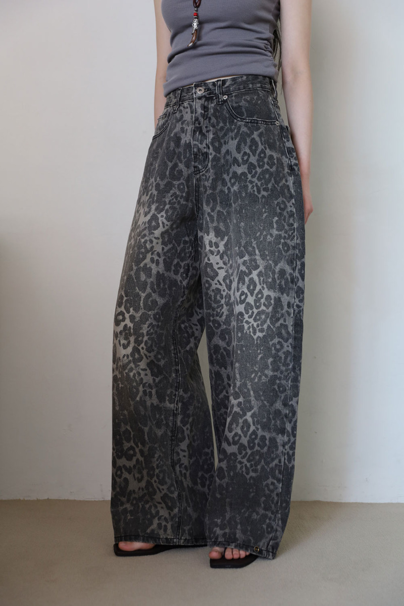 wide-leg-pants