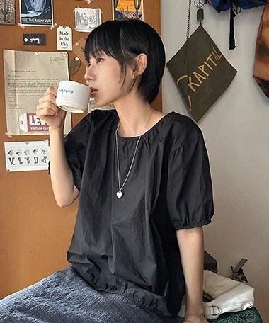 鬆緊橫紋圓領短袖上衣