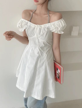 露肩洋裝