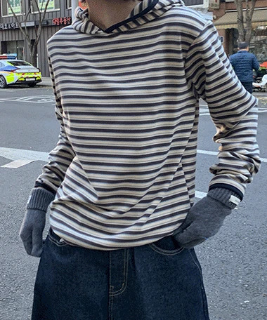 休閒風條紋寬鬆連帽長袖T恤