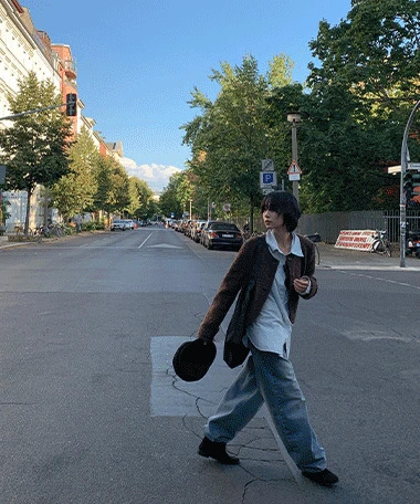 Who Balloon Fit Faded Wide Denim Pants 牛仔褲