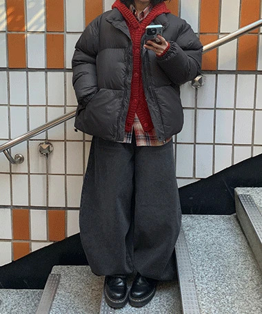 寬鬆版黑色長款哈倫牛仔褲