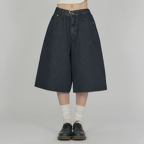 Striped Wide Bermuda Denim DE021