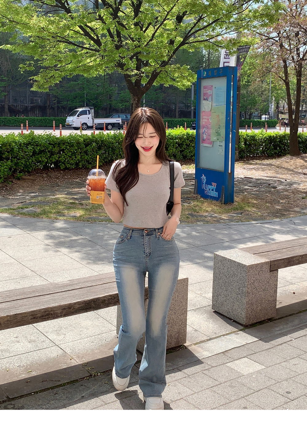 반팔 티셔츠 모델 착용 이미지-S48L12