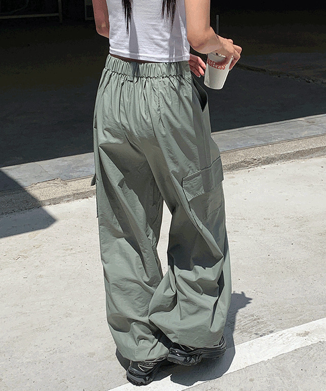 Borderlock Nylon String Cargo Wide Pants