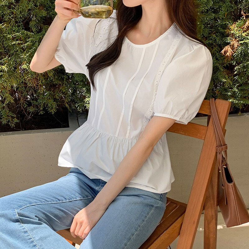 Elco lace short sleeve blouse