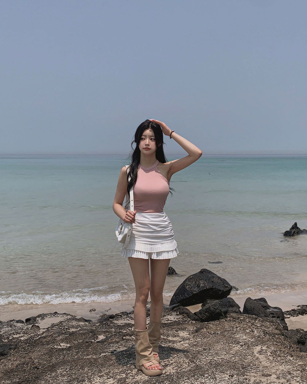 민소매 모델 착용 이미지-S1L39