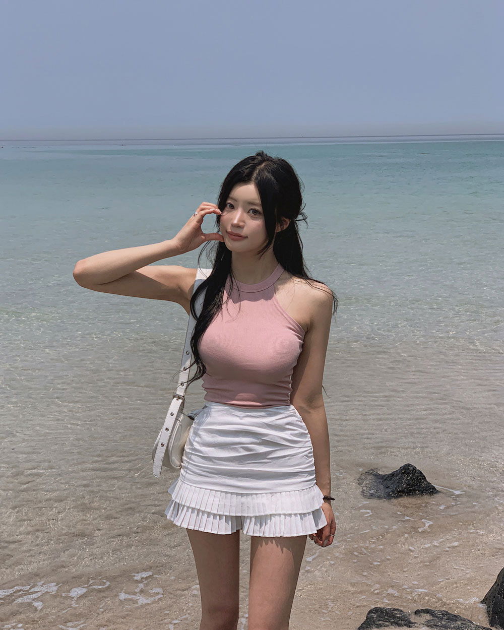 민소매 모델 착용 이미지-S1L38