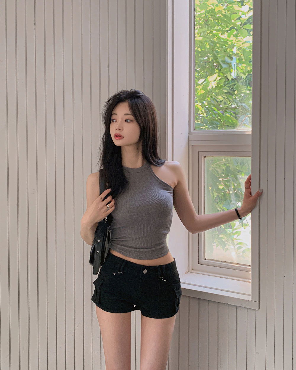 민소매 모델 착용 이미지-S2L2