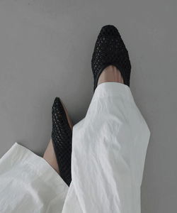 Bertin Mesh Slim Square Flat Shoes