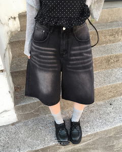 Cony Hip Pocket Bermuda Denim Shorts Pants