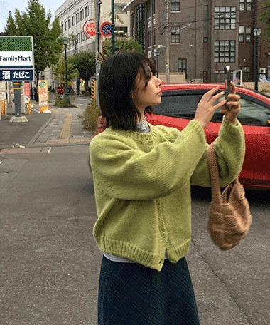 鬆身圓領開襟針織外套