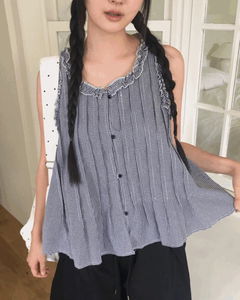 Mobe Pintuck Check Frill Sleeveless Blouse