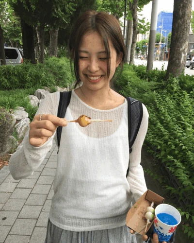 質感透膚亞麻長袖上衣