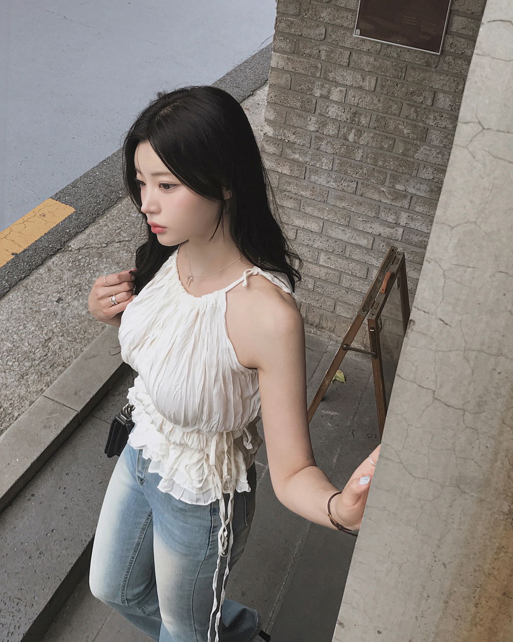 민소매 모델 착용 이미지-S1L45