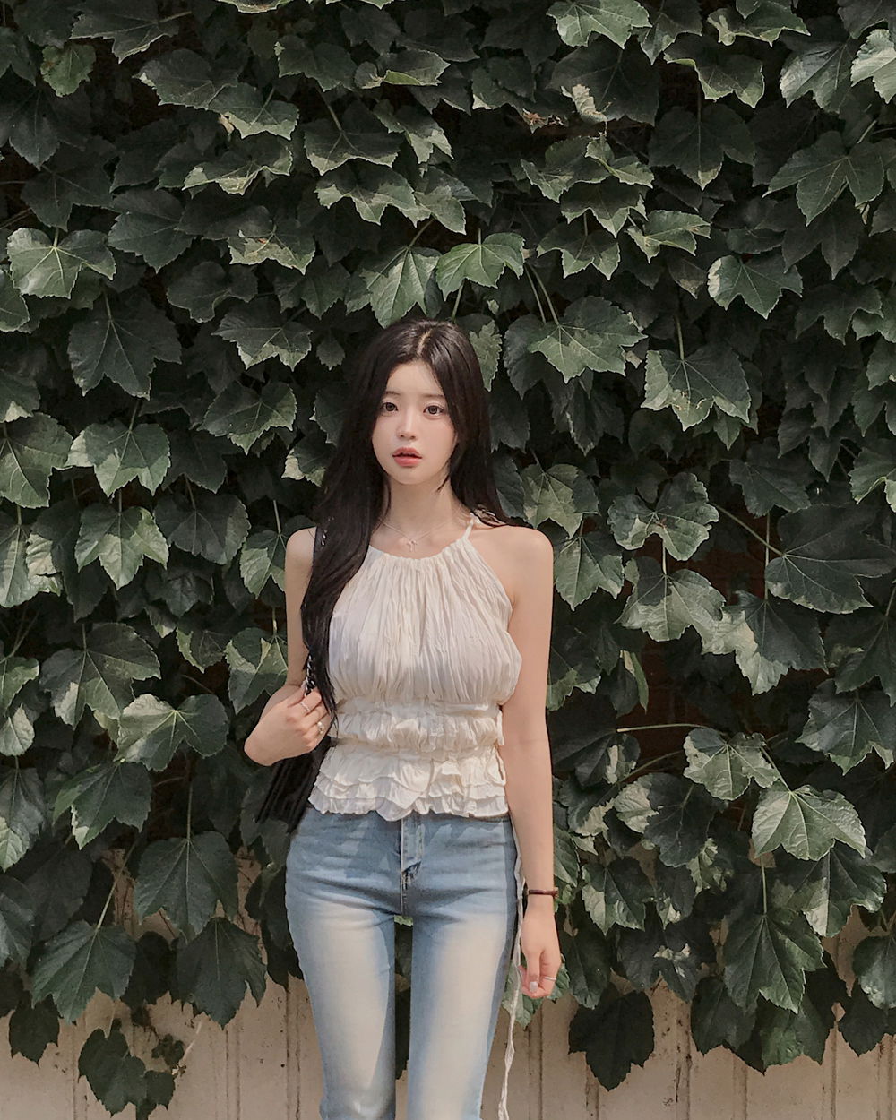 민소매 모델 착용 이미지-S1L47