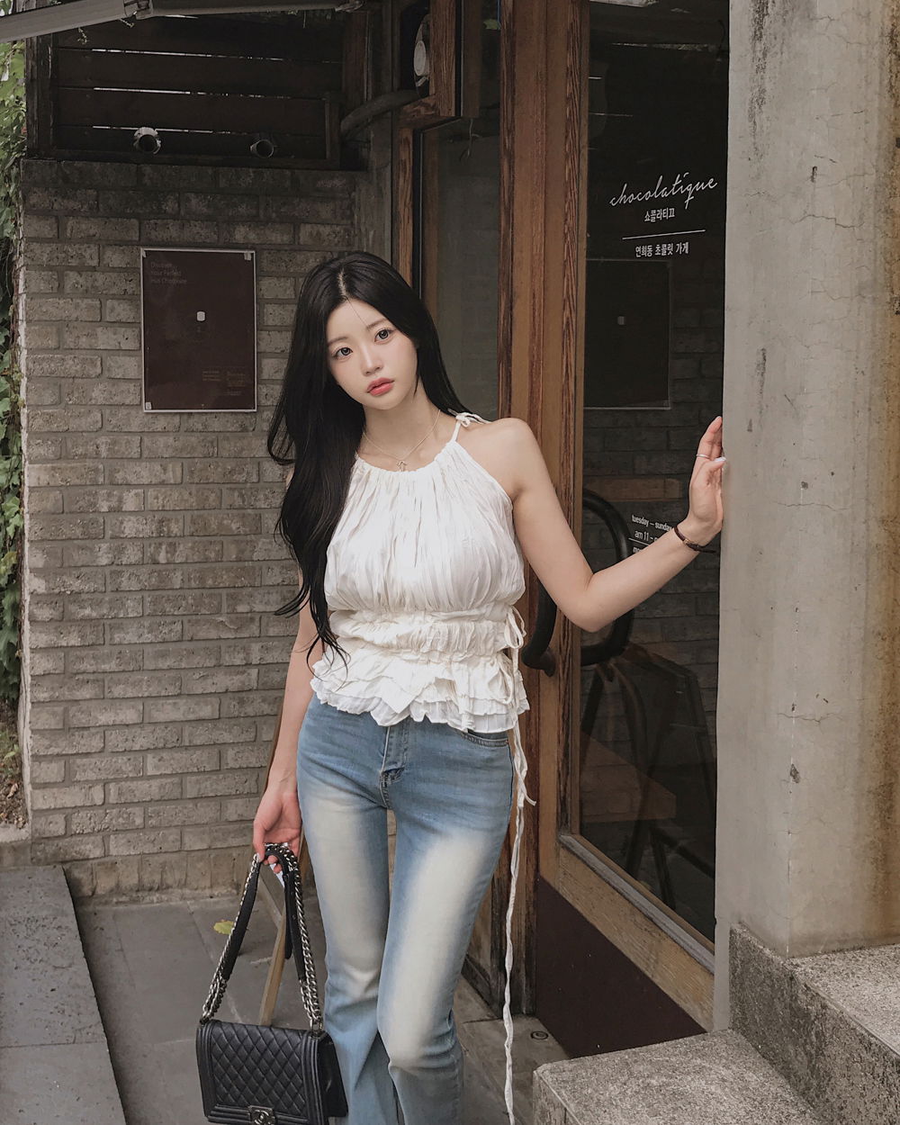 민소매 모델 착용 이미지-S1L59