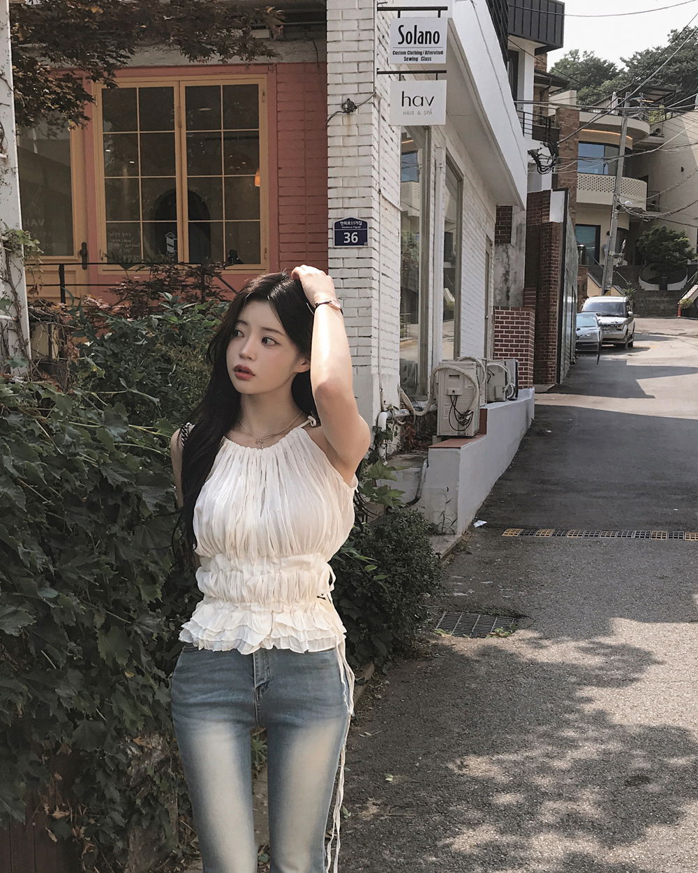 민소매 모델 착용 이미지-S1L54