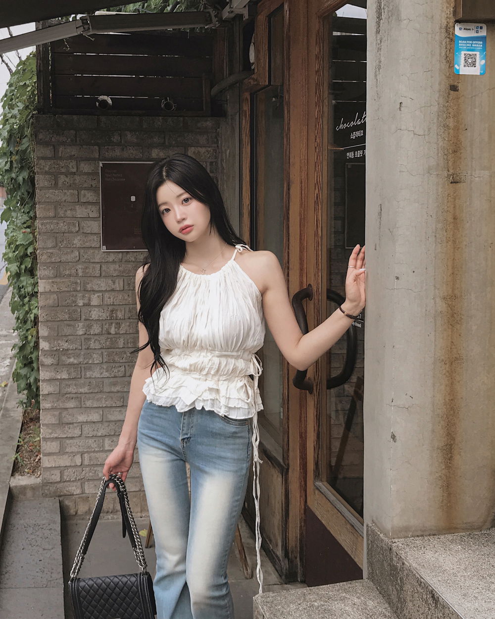 민소매 모델 착용 이미지-S1L60