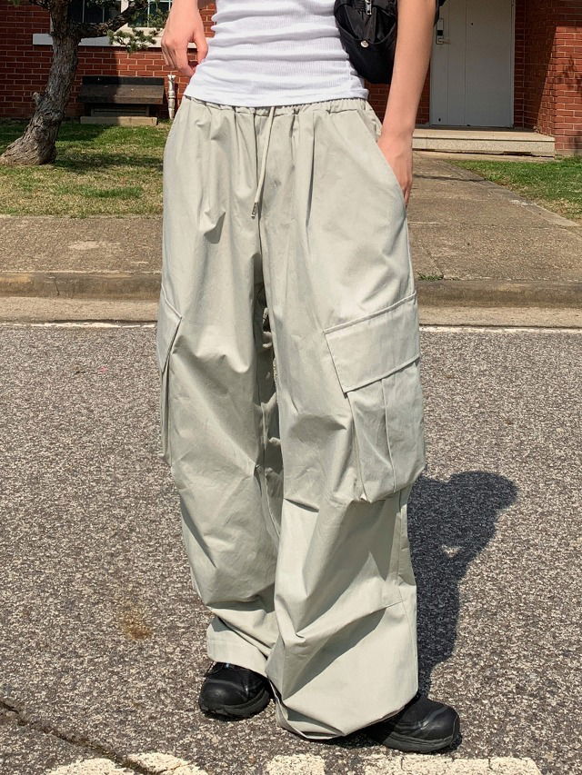 鬆緊腰大口袋寬鬆長褲