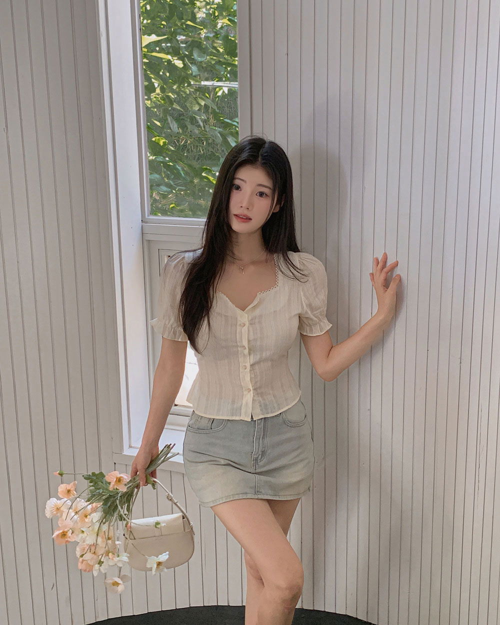 블라우스 모델 착용 이미지-S1L58
