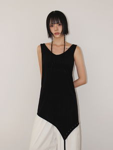 UNBALANCE STUD SLEEVELESS